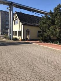 Endüstriyel üretim için idari ve üretim kompleksi