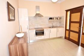Adeje 1500 m2 güzel lüks villa