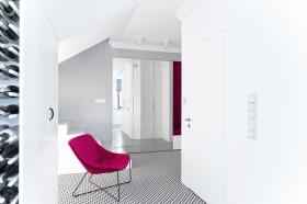 Krakow güzel 4 yatak odalı daire çatı terası 90m2 ile