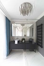 Krakow güzel 4 yatak odalı daire çatı terası 90m2 ile