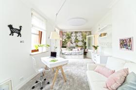 Krakow güzel 4 yatak odalı daire çatı terası 90m2 ile