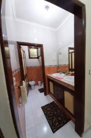 Küçük fonksiyonel villa ve tüm olanaklara yakın