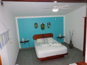 Hotel B&B plajın önünde